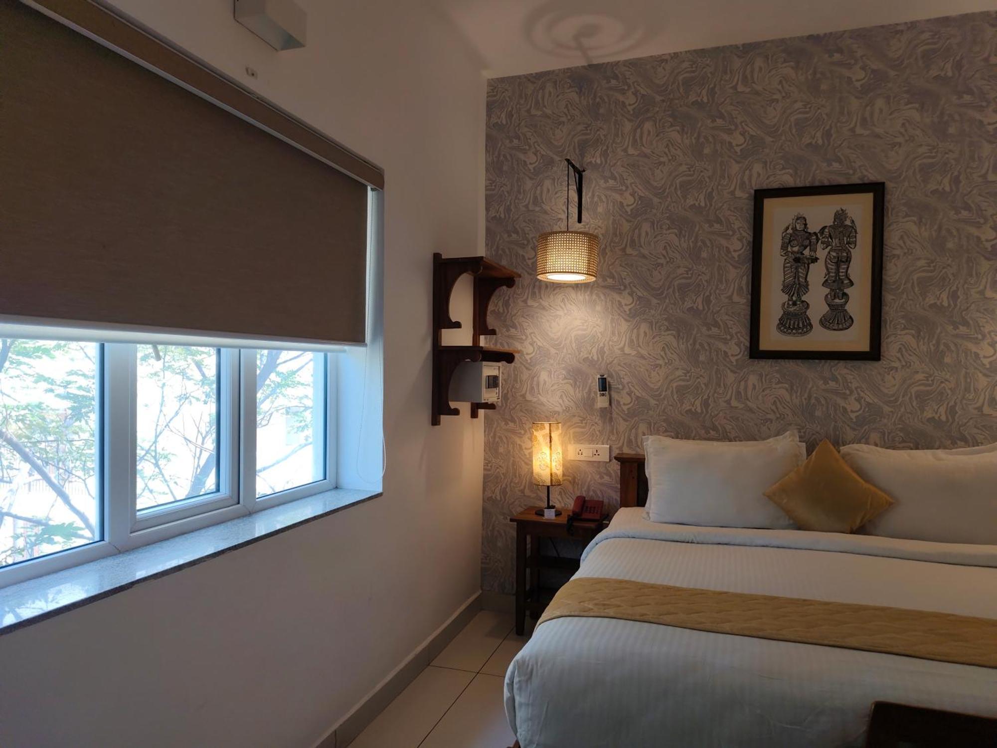 Hotel Aura By Woco Stays Puduccseri Kültér fotó