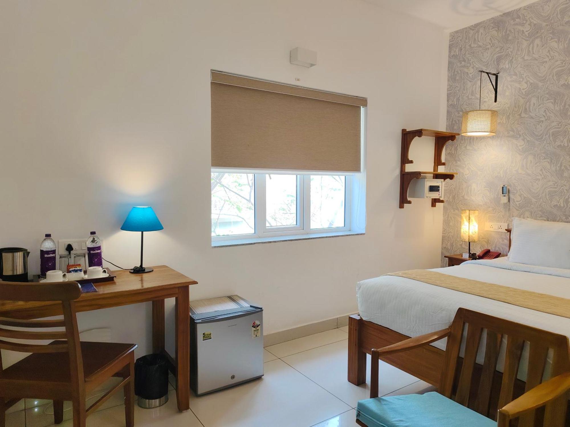 Hotel Aura By Woco Stays Puduccseri Kültér fotó
