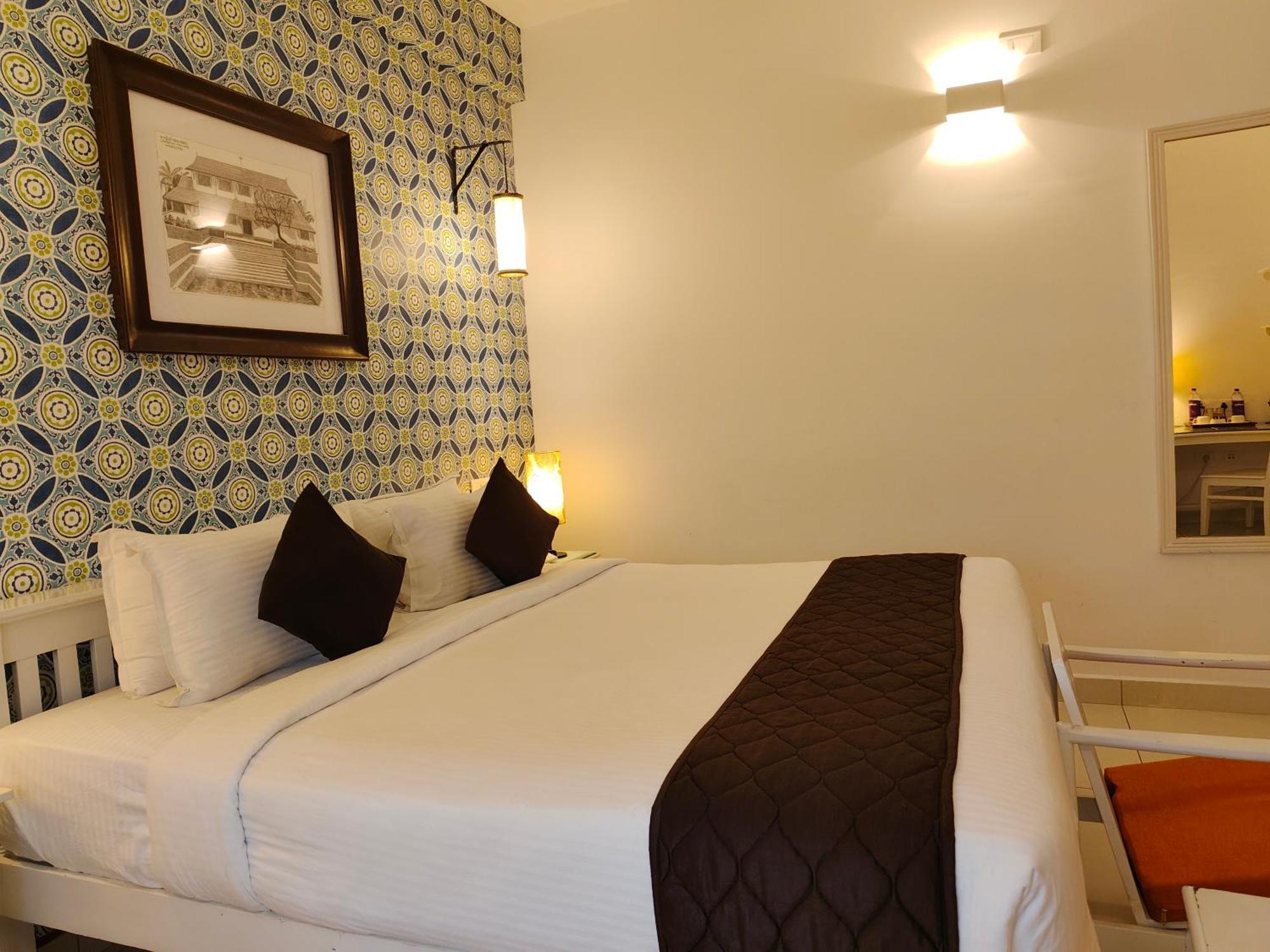 Hotel Aura By Woco Stays Puduccseri Kültér fotó