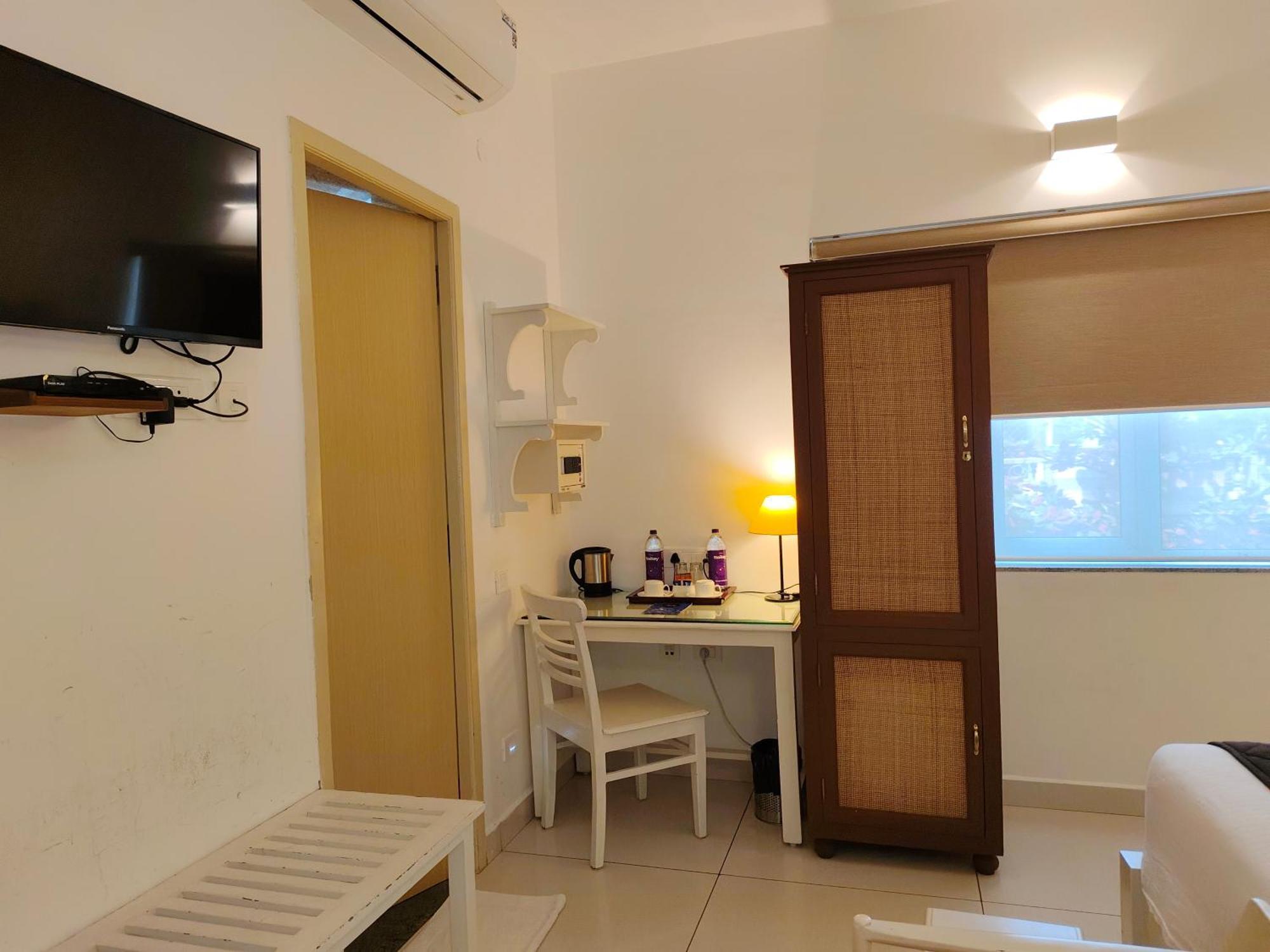 Hotel Aura By Woco Stays Puduccseri Kültér fotó