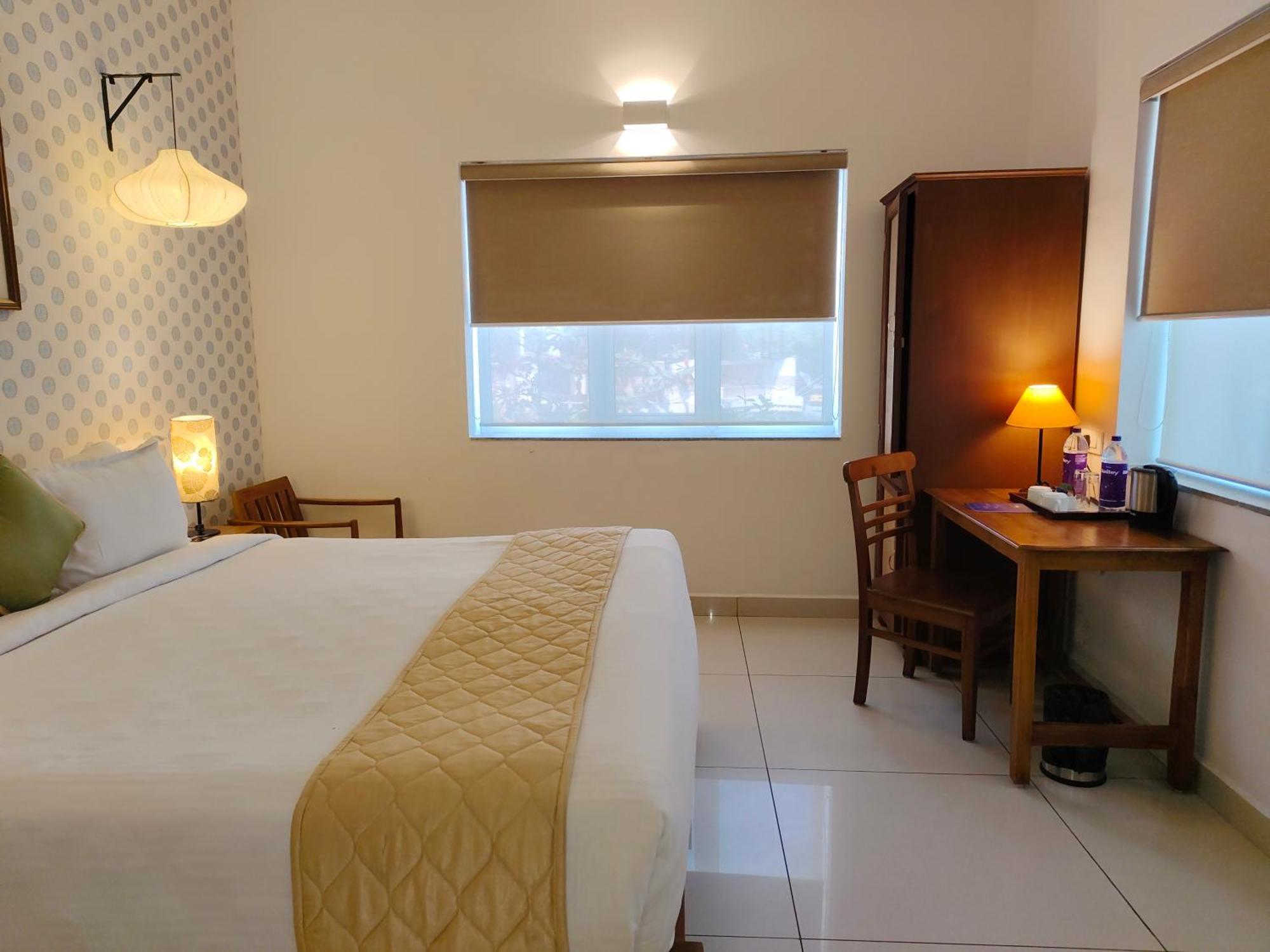 Hotel Aura By Woco Stays Puduccseri Kültér fotó